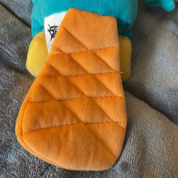 💕 Preloved EUC “Phineas and Ferb” ~ “Perry the Platypus” Plush - Picture 9 of 12